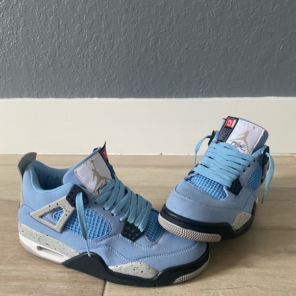 Jordan 4 university blues - Picture 1 of 5